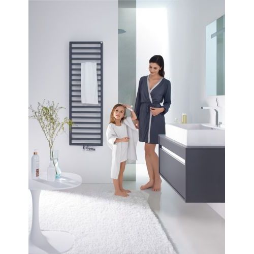 Полотенцесушитель Zehnder Quaro QA-180-030 белый (RAL 9016)